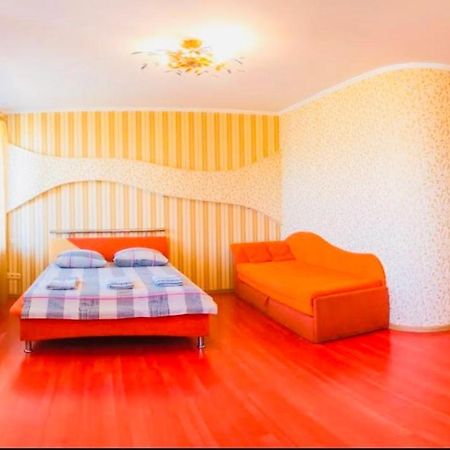 Red Apartment 2019 Very Centre Kherson Eksteriør billede