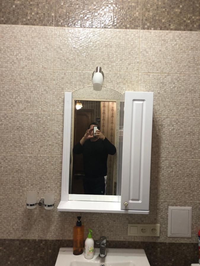 Red Apartment 2019 Very Centre Kherson Eksteriør billede