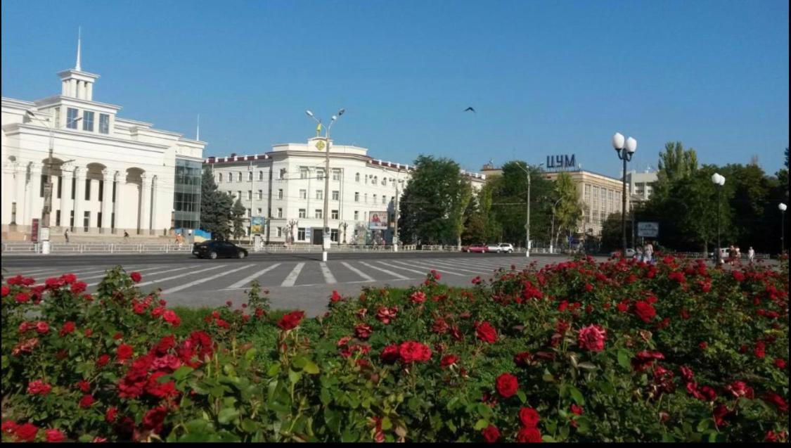 Red Apartment 2019 Very Centre Kherson Eksteriør billede